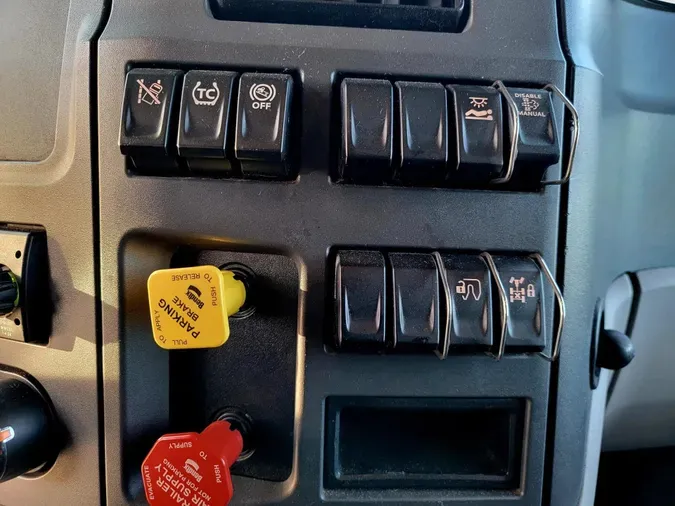 2022 Peterbilt 579816dfc1f2b897febf95cf914a6edb98f