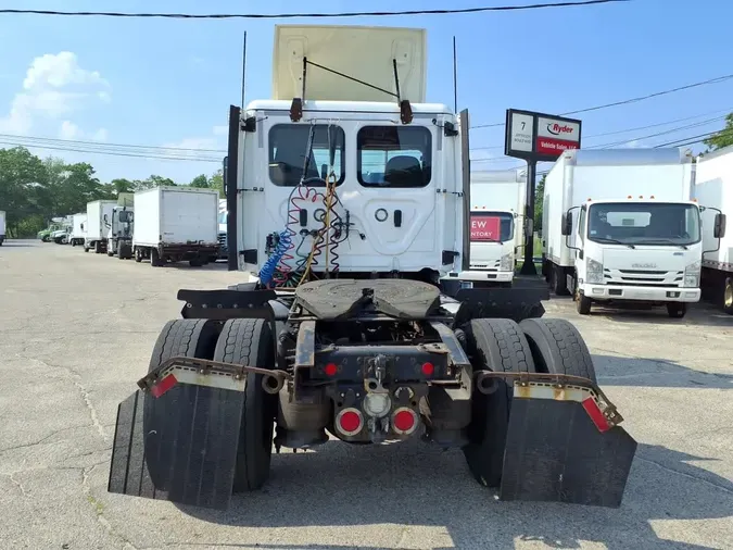 2019 FREIGHTLINER NEW CASCADIA 116