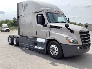 2023 Freightliner Cascadia