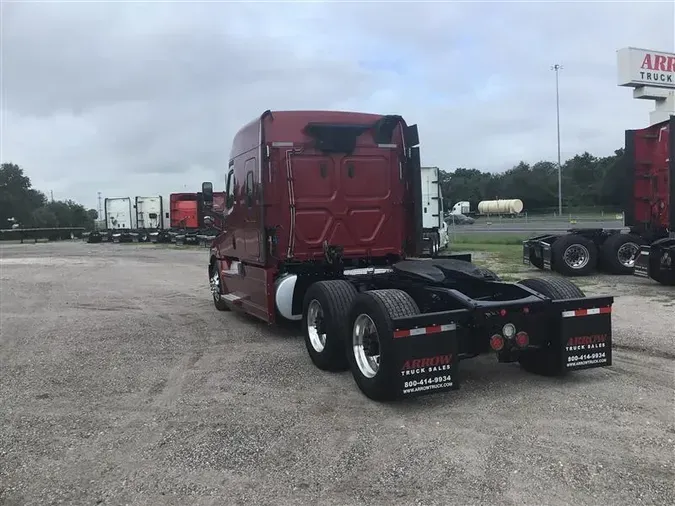 2019 FREIGHTLINER CA126