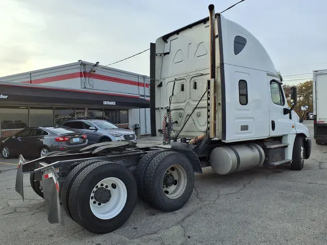 2018 FREIGHTLINER/MERCEDES CASCADIA 125