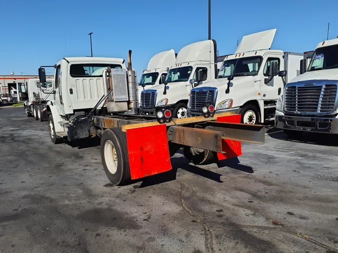 2014 FREIGHTLINER/MERCEDES M2 106