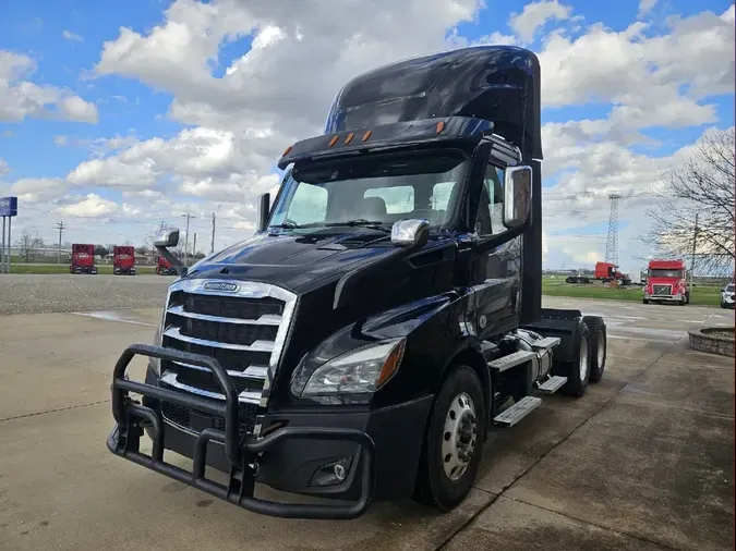2021 FREIGHTLINER Cascadia 1168174827b460c7269e7be8a0dce9d5cb6