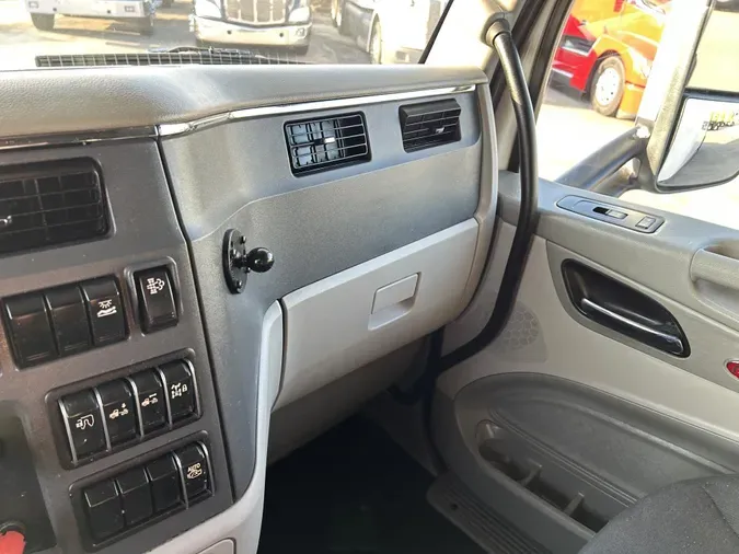 2021 Peterbilt 579