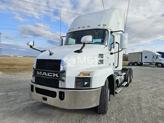 2022 MACK AN64T