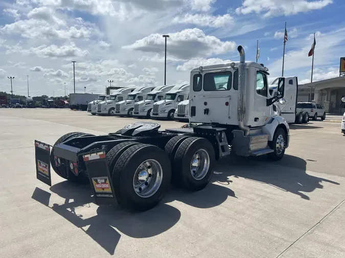 2015 Peterbilt 579