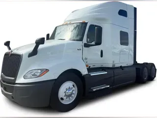 2022 International LT625