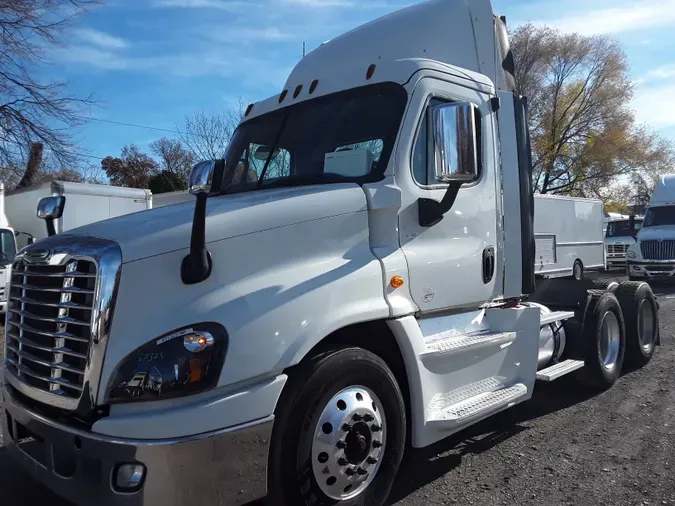 2017 FREIGHTLINER/MERCEDES CASCADIA 125818366da0e5b3af506716bb9ccaeb273