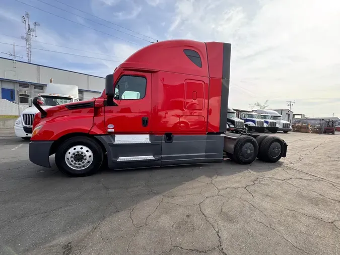 2021 Freightliner Cascadia