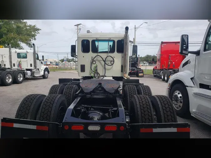 2022 Peterbilt 567