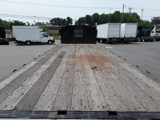 2018 FREIGHTLINER M2 106
