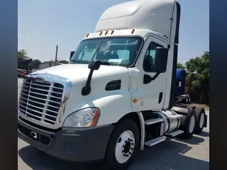2018 Freightliner CASCADIA 113