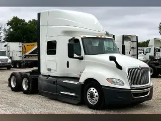 2022 INT LT625 6x4