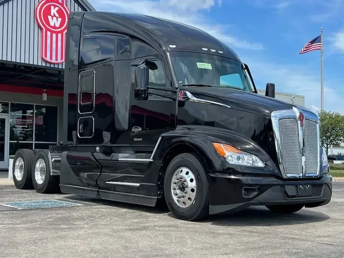 2025 Kenworth T680