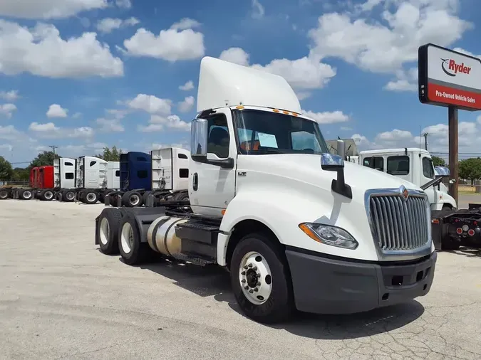 2020 NAVISTAR INTERNATIONAL LT625 DAYCAB T/A