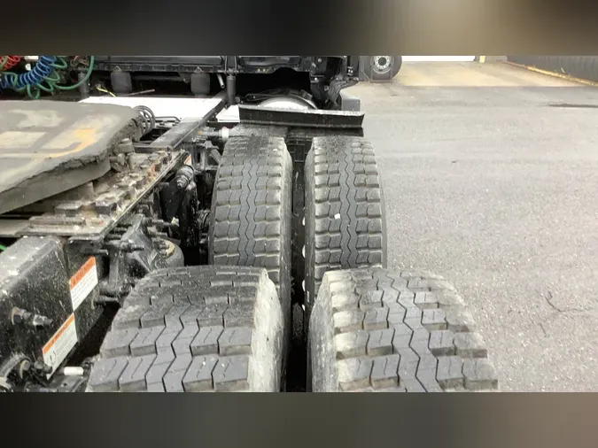 2021 Freightliner Cascadia 126818f3d827fda26cdc172f42f71008641