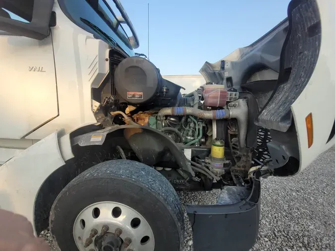 2019 Volvo VNL300