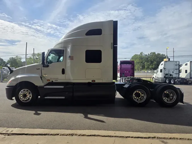 2021 International LT625