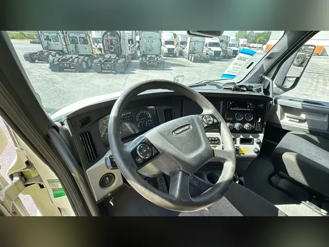 2021 Freightliner Cascadia 1268199bba37c08668fd9bde21b9dd98ef2