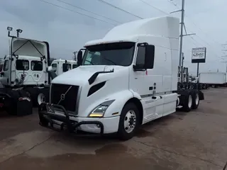 2019 VOLVO VNR64T-640