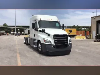 2022 Freightliner Cascadia 126