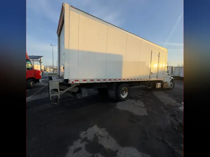 2019 FREIGHTLINER/MERCEDES M2 106