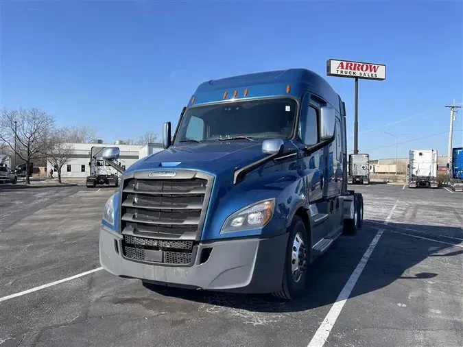 2021 FREIGHTLINER CA12681a0ff9d45cd490aa9b117cabed84e68