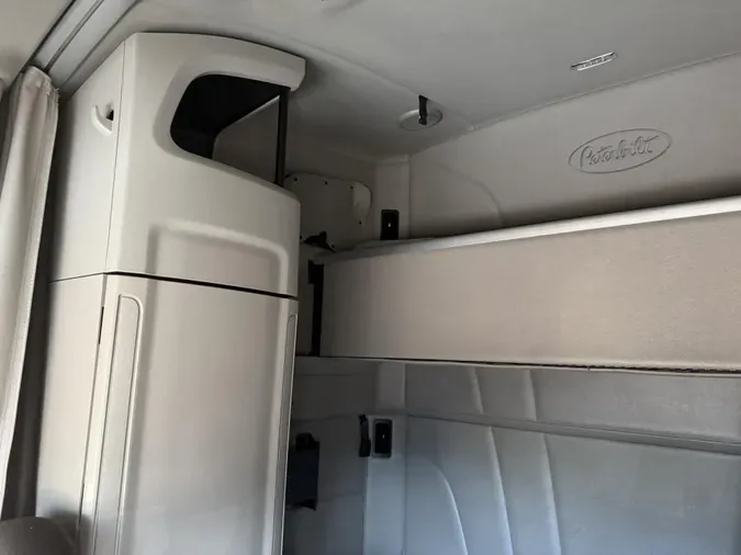 2021 Peterbilt 579