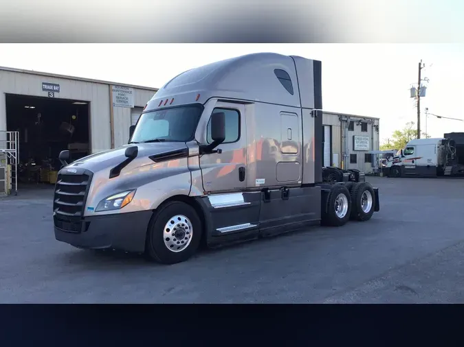 2023 Freightliner Cascadia