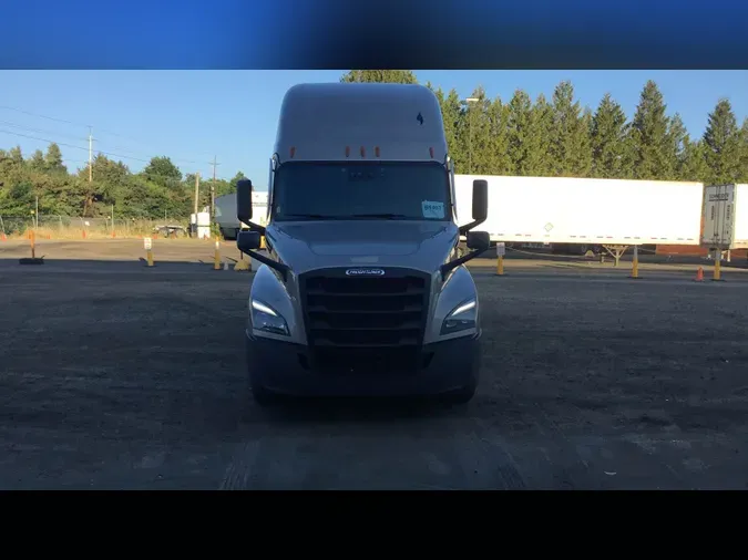 2021 Freightliner Cascadia