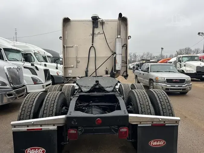 2009 PETERBILT 386