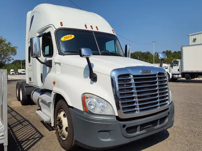 2019 FREIGHTLINER/MERCEDES CASCADIA 125