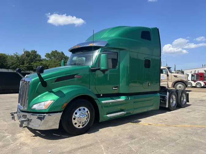 2023 Peterbilt 579