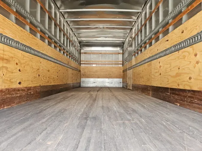 2017 FREIGHTLINER M2 106
