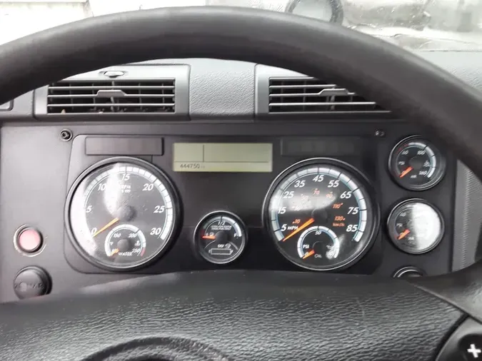 2017 FREIGHTLINER/MERCEDES CASCADIA 113