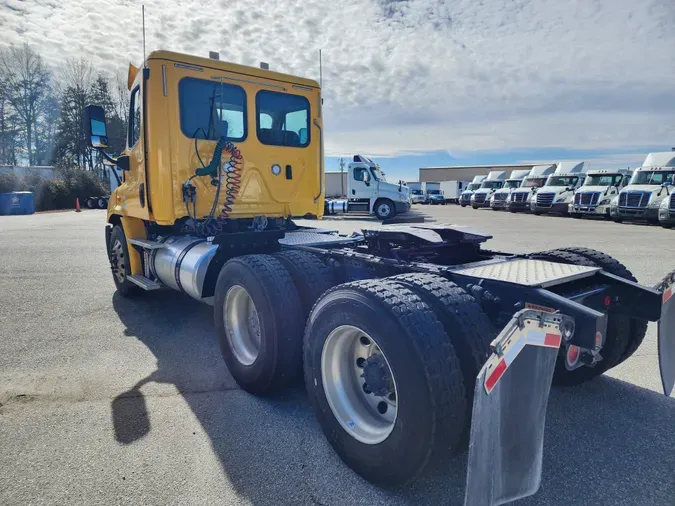 2018 FREIGHTLINER/MERCEDES CASCADIA 113