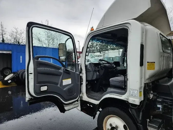 2019 Isuzu Truck NQR