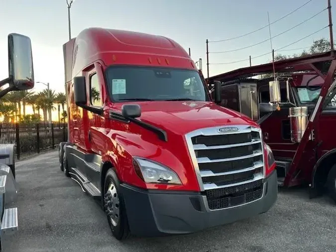 2021 Freightliner Cascadia