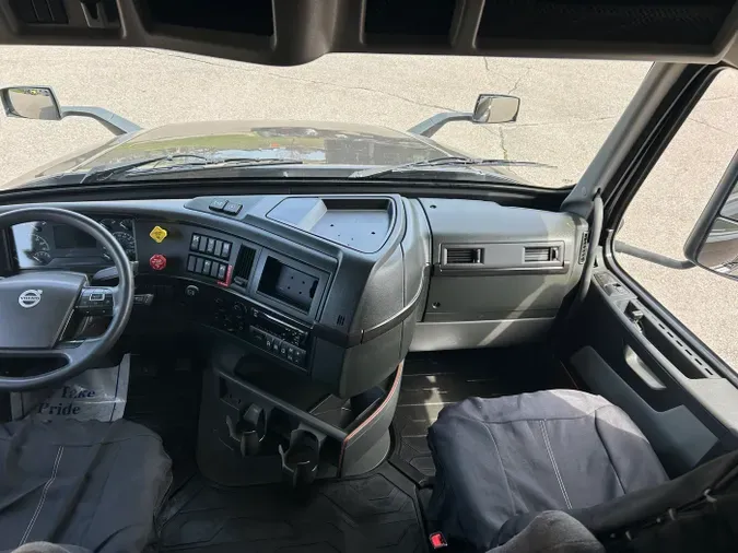 2021 Volvo VNL 860