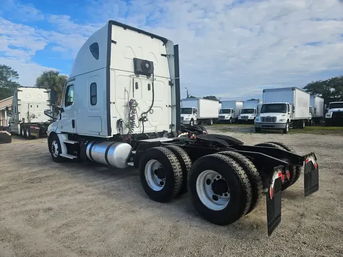 2022 FREIGHTLINER/MERCEDES NEW CASCADIA PX1266481b3e3a336dade8952f552d21faae8fb
