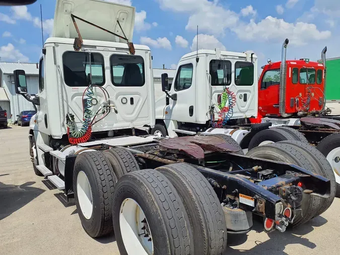 2018 FREIGHTLINER CASCADIA 125