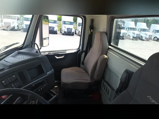 2020 Volvo VNL30081bbd9e6e00d688b64ee59533fc83ea3