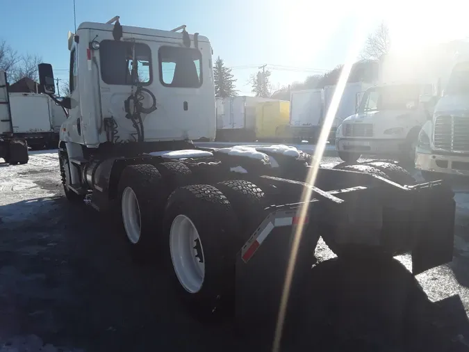 2018 FREIGHTLINER/MERCEDES CASCADIA 113