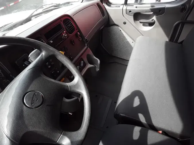 2018 FREIGHTLINER/MERCEDES M2 10681be37a2f1413f346df2255fbf30d403