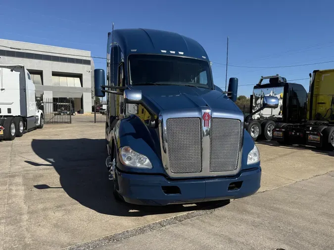 2022 Kenworth T680