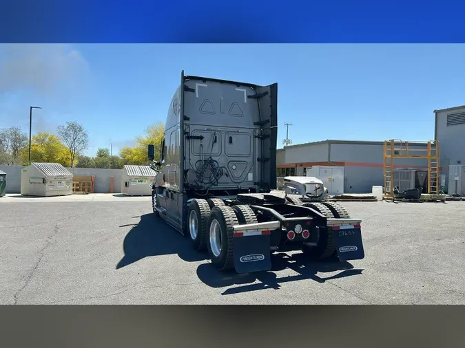 2021 Freightliner Cascadia