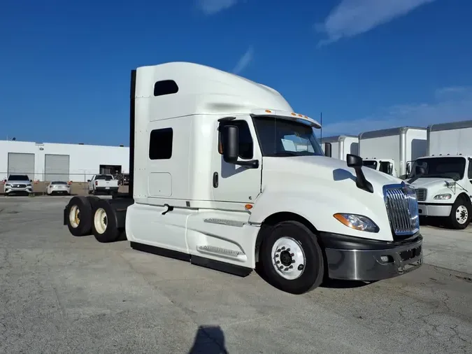 2020 NAVISTAR INTERNATIONAL LT625 SLPR CAB