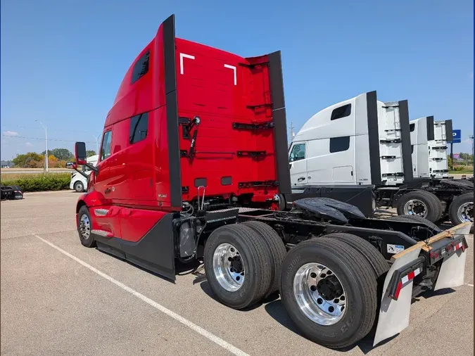 2026 VOLVO VNL64T860
