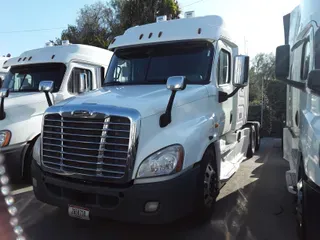 2016 Freightliner CASCADIA 125