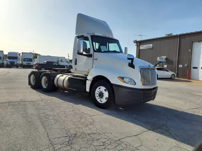 2020 NAVISTAR INTERNATIONAL LT625 DAYCAB T/A